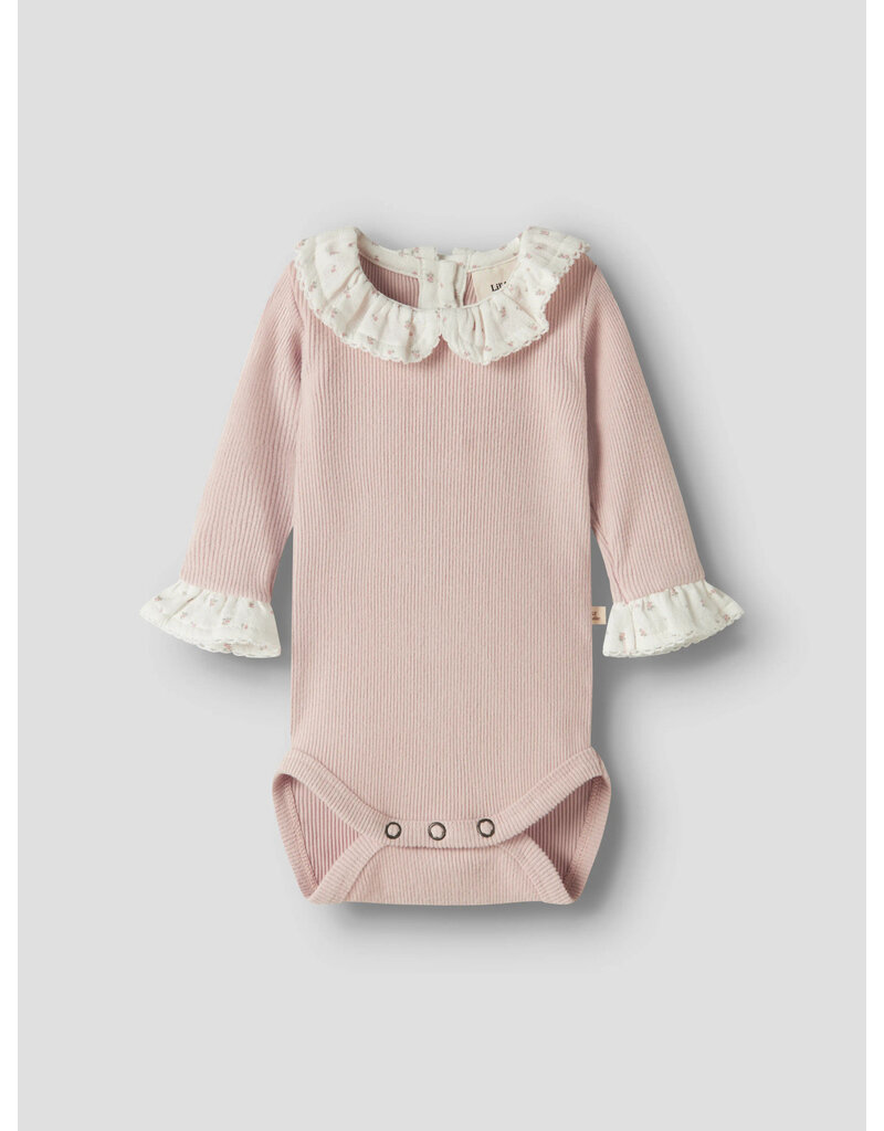 Lil' Atelier Trine Slim Body Peach Whip