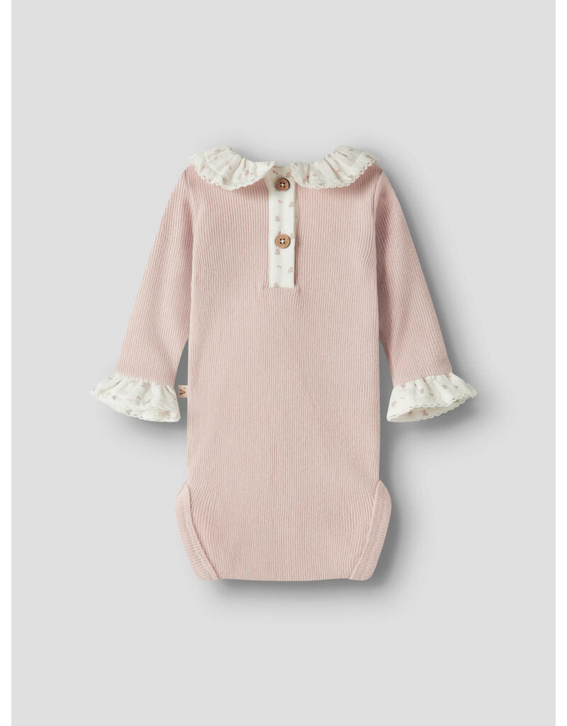 Lil' Atelier Trine Slim Body Peach Whip