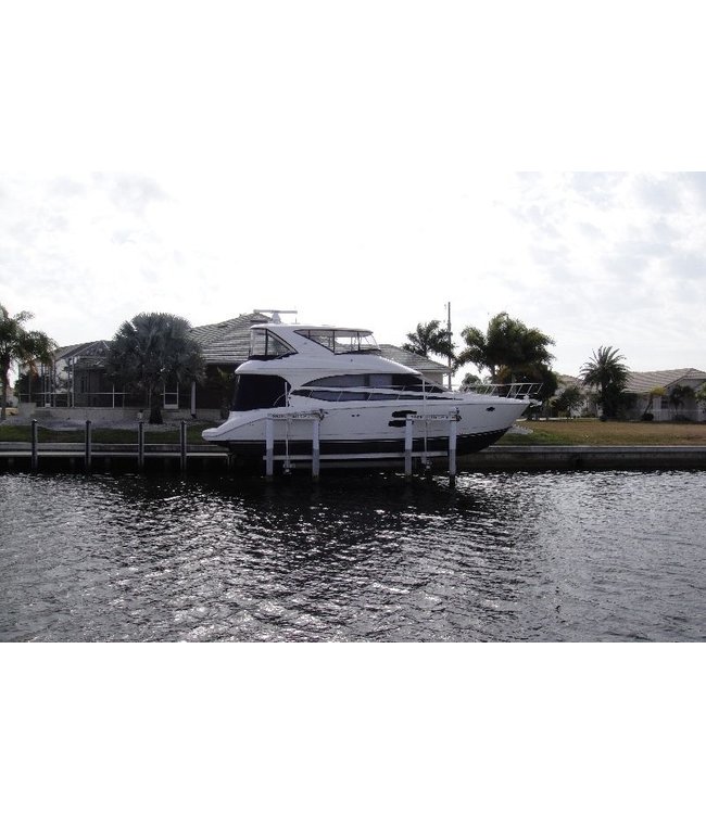 8 Post - Fixed boatlift, systems from 14.400 till 120.000 kg