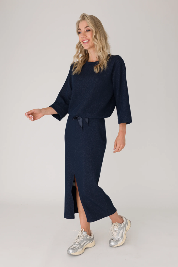 Sweater - Dark Blue Solid