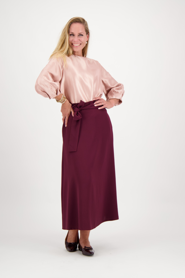 Viore Skirt - Burgundy