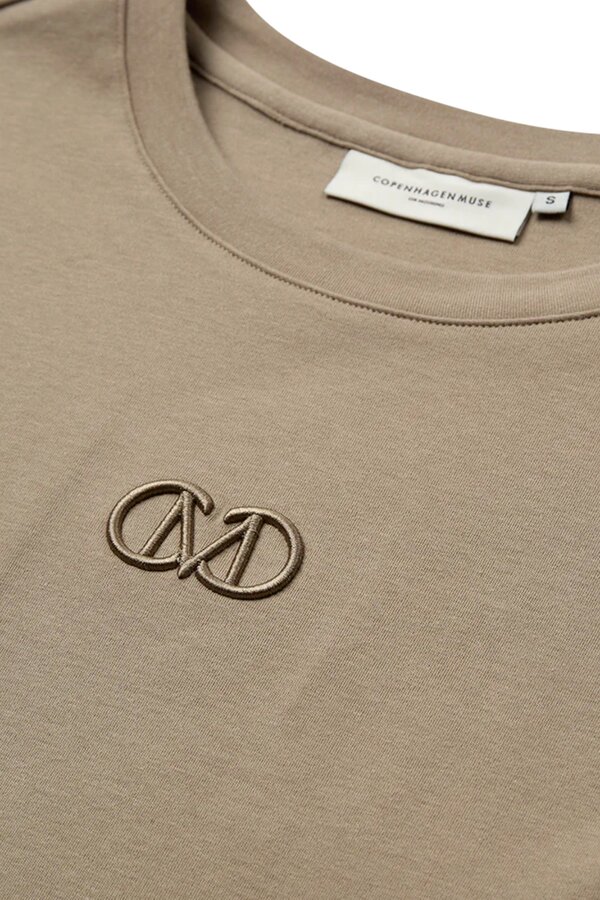 Muse Tee - Winter Twig