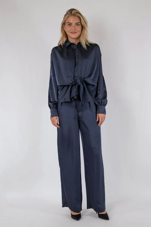 Naja Satin Shirt - Dark Blue