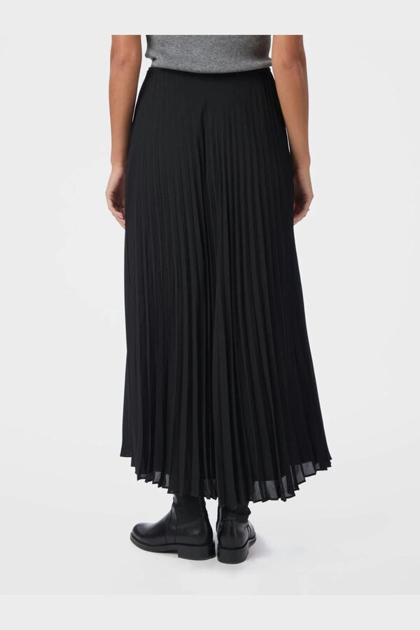 Boni Simple Plisse Skirt - Black