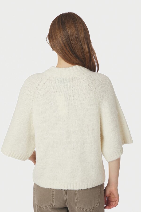 Benuta Fluffy Knit Cardigan - Off White