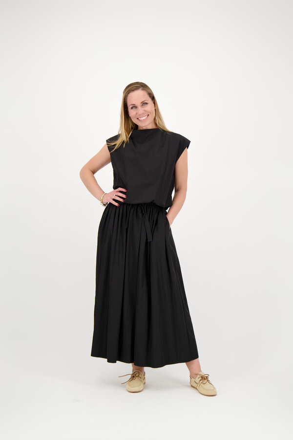 Midi Skirt - Black