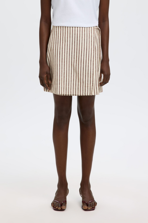 Johanne MW Short Wrap Skirt - Egret/Cherry Mah