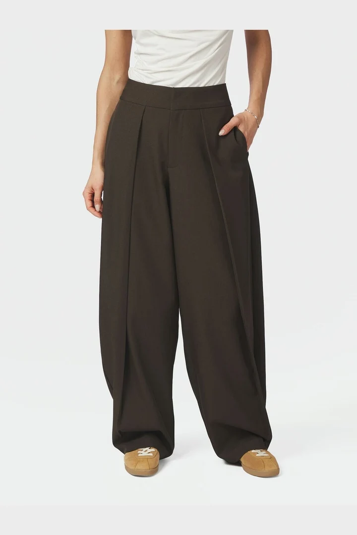 Lucille Structure Pants - Dark Brown