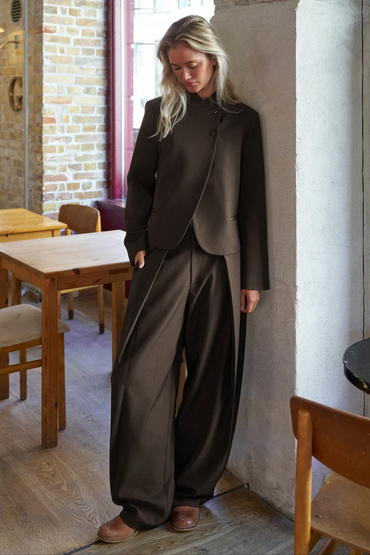 Tiria Structure Blazer - Dark Brown