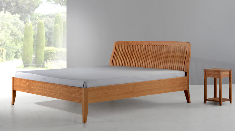 TRAUMWERK Massivholzbett VENTANAforma 21