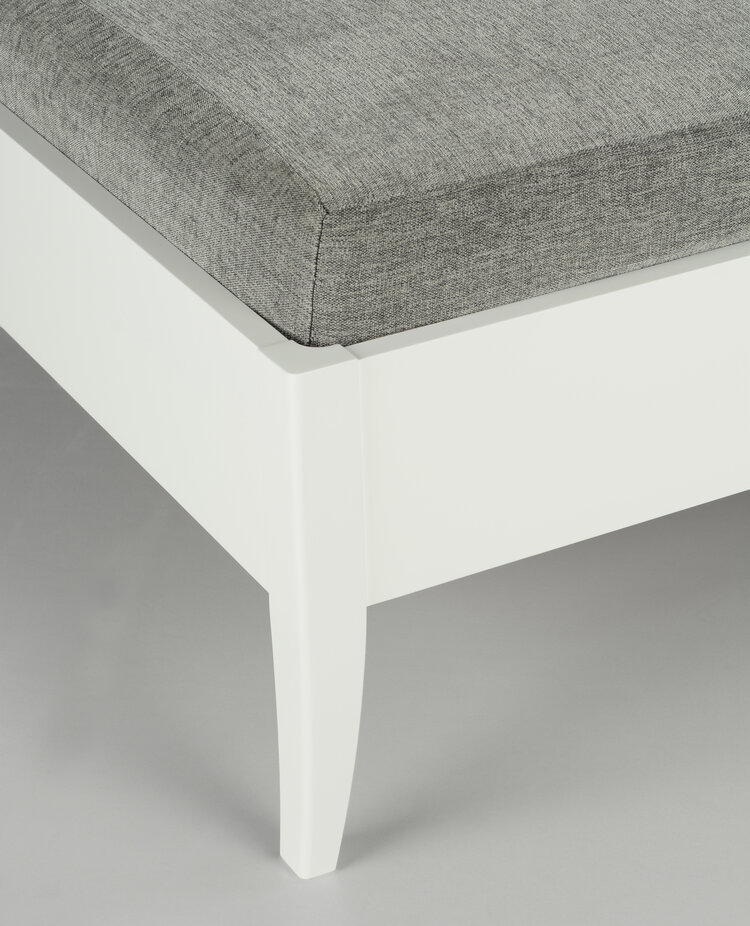 COBURGER WERKSTÄTTEN 1894 Massivholzbett PRO-LAGUNA weiss lackiert