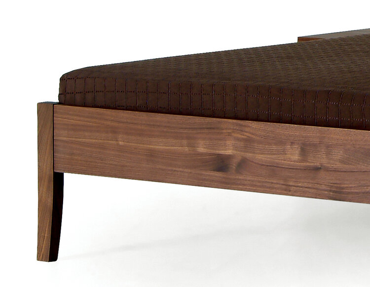 COBURGER WERKSTÄTTEN 1894 Massivholzbett CASTILIO