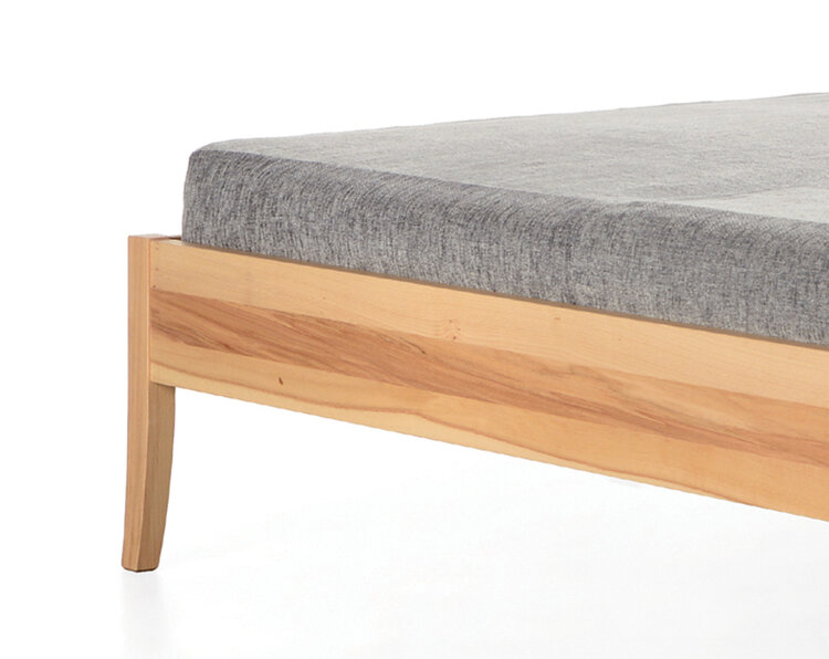 COBURGER WERKSTÄTTEN 1894 Massivholzbett CASTILIO