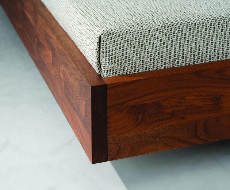 TRAUMWERK Massivholzbett ETOS 23 BF