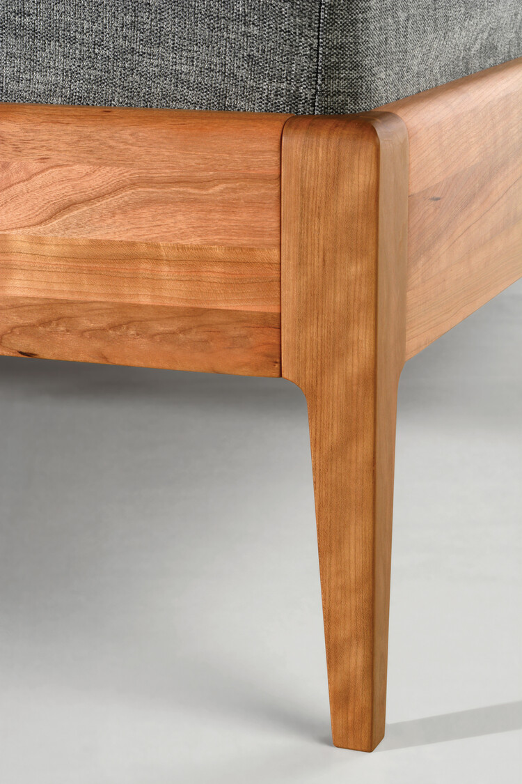 TRAUMWERK Massivholzbett SECANTO