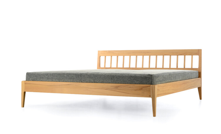 TRAUMWERK Massivholzbett SECANTO