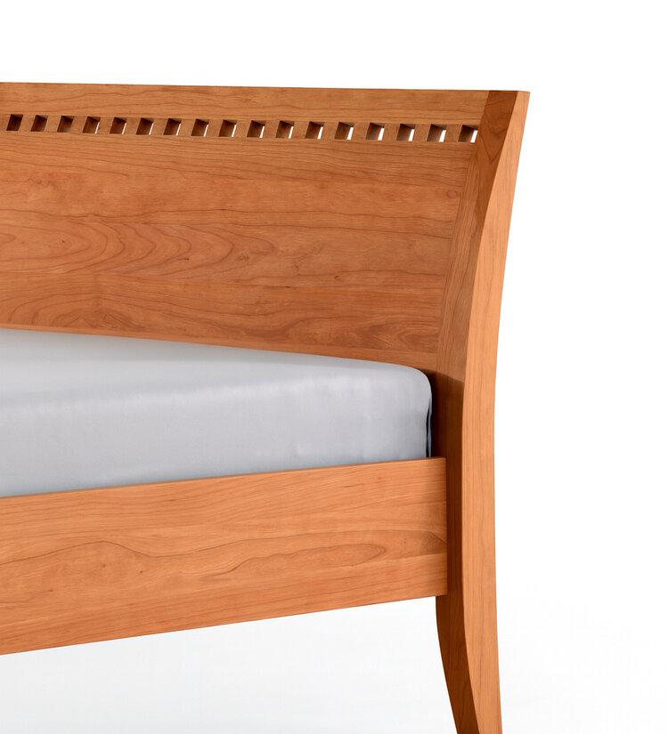 COBURGER WERKSTÄTTEN 1894 Massivholzbett PRO-CASTILIO