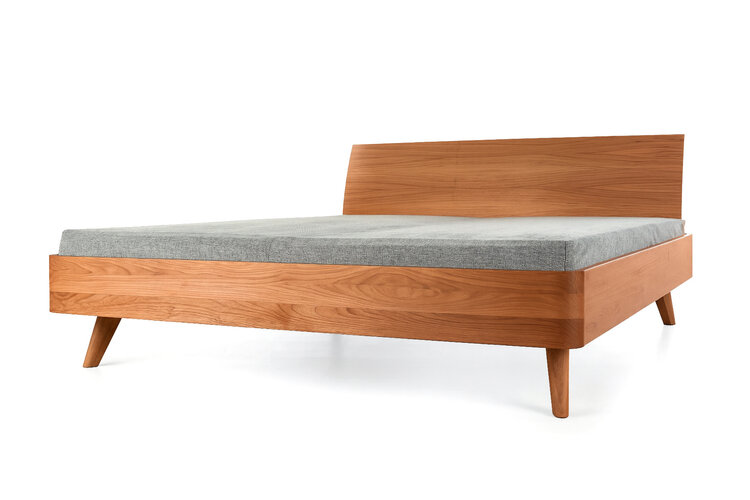 COBURGER WERKSTÄTTEN 1894 Massivholzbett CREO_F mit Formholz-Rückenlehne