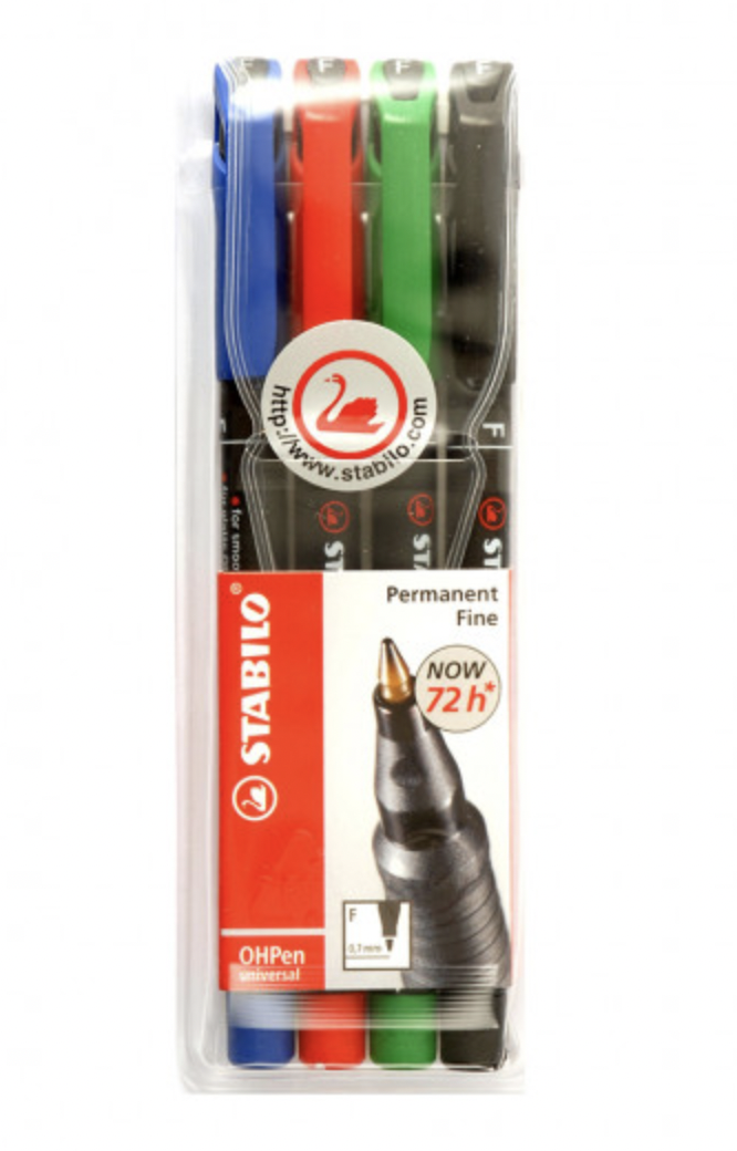 Pochette de quatre feutres à encre permanente