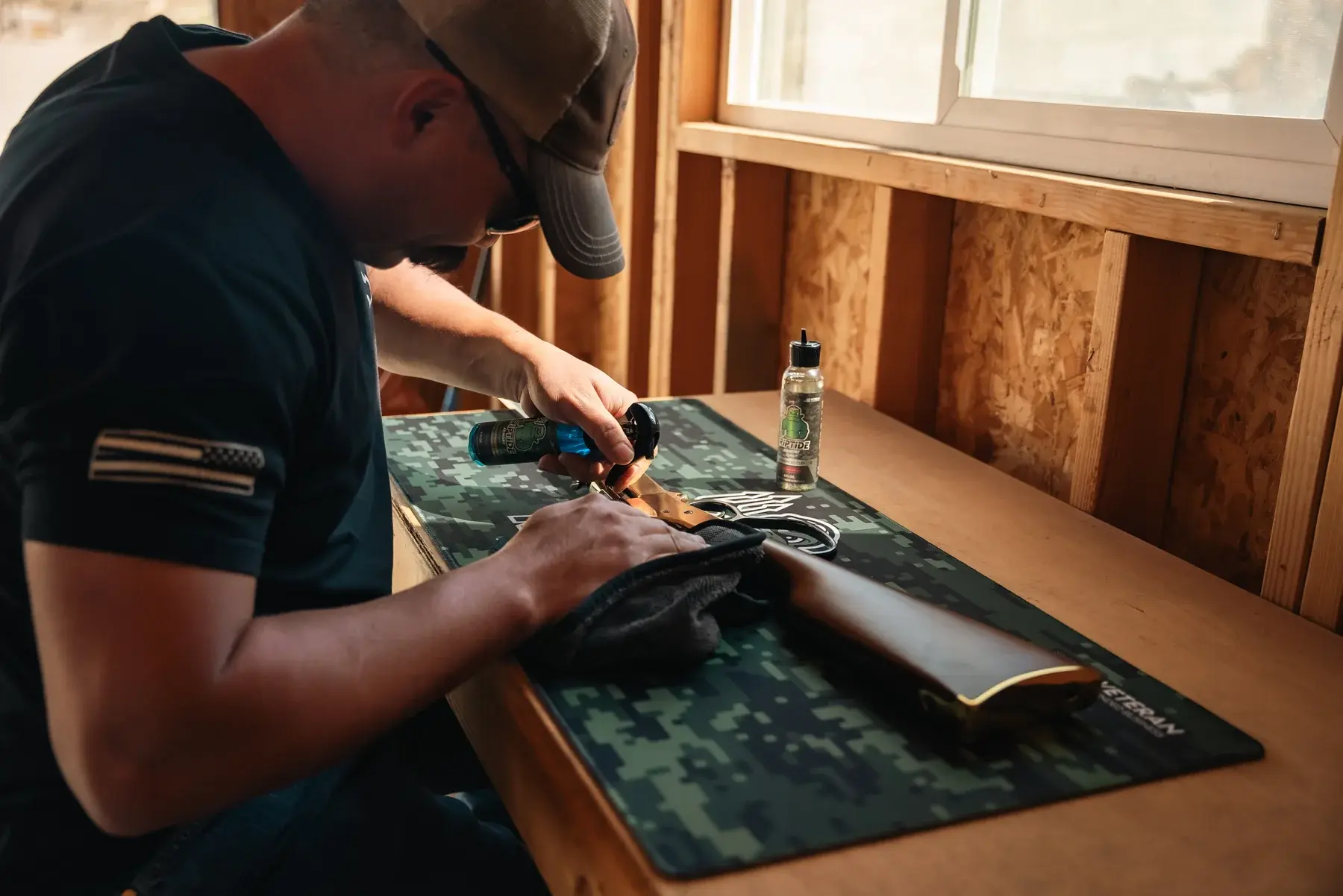 Rifle Cleaning Mat (Green Camo)