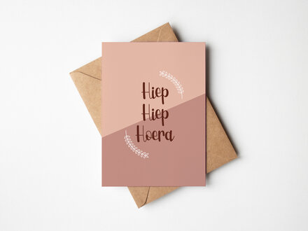 Buro allure Wenskaart hiep hiep hoera krans