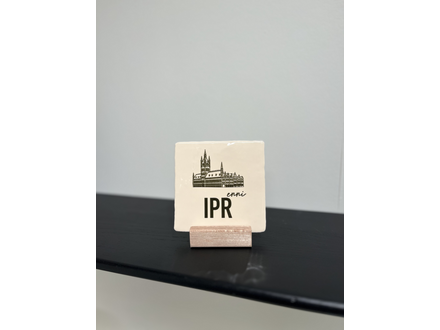 Yett Tegeltje "IPR enni"