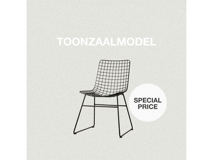 Toonzaalmodel Metal wire chair black ( set van 2 )