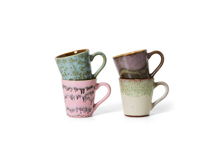 HK living 70s ceramics:  espresso mugs, brutalism ( set van 4 )