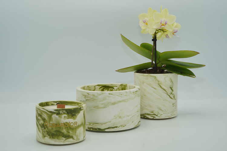 REGARD’OR® HANDGEMAAKTE RUSTIEKE & MARMER-LOOK BLOEMPOTTEN