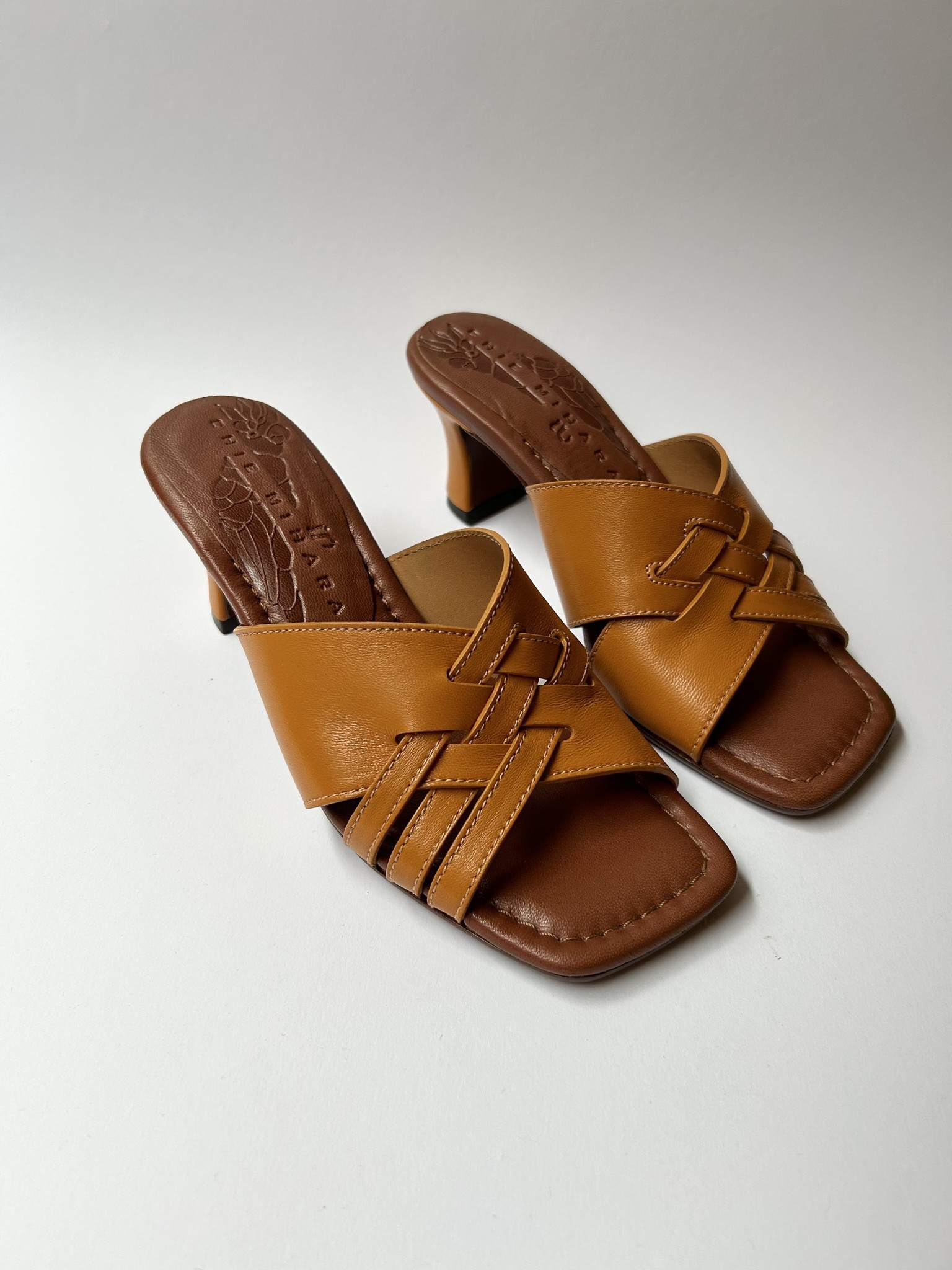 CHIE MIHARA NALMA INTERLOCK SANDAL BESALU MANGO Velour Amsterdam