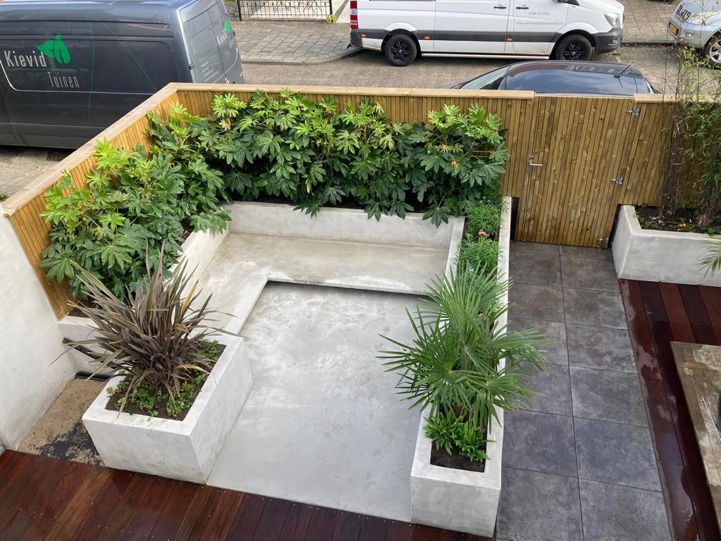 Een plantenbak bouwen met betonblokken makkelijk én goedkoop! - Brok