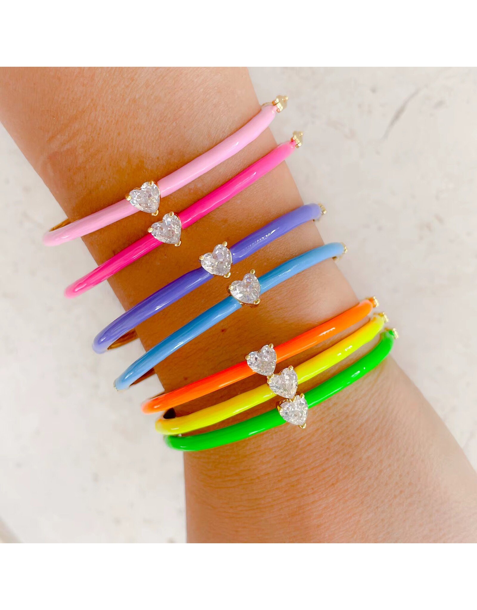 Neon met sprankelende zirkonia hart armband