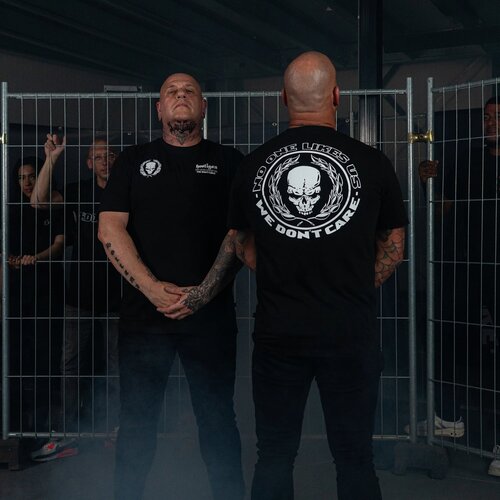 Hooligan Streetwear Hooligan Streetwear T-shirt 'No One Likes Us'