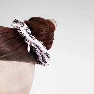 100% Hardcore 100% Hardcore Scrunchie 'GABBER' (Pink)