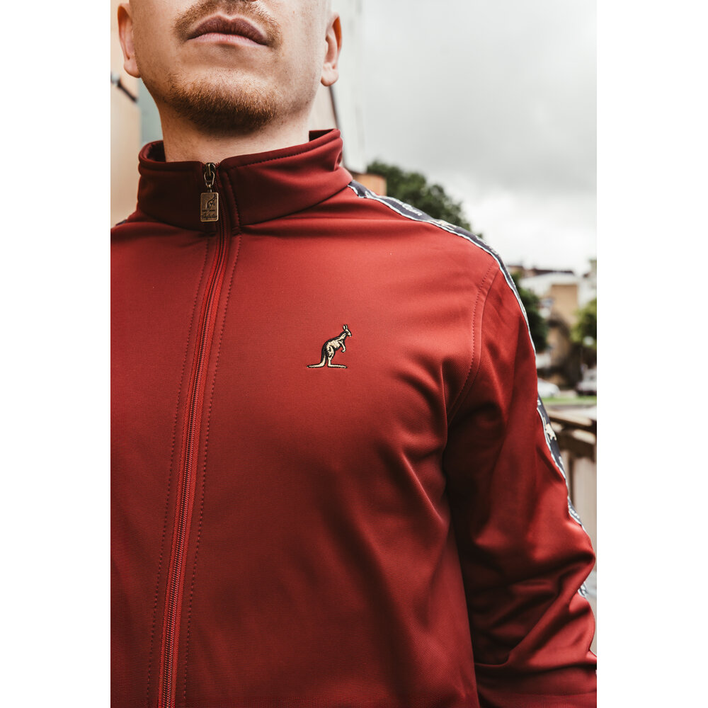 Australian Australian Slim Fit Big Logo Jacke mit Schwarzem Seitenstreifen 3.0 (Bordeaux) Australian Australian Slim Fit Big Logo Jacke mit Schwarzem Seitenstreifen 3.0 (Bordeaux)