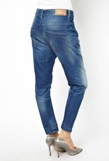 Boyfriend jeans