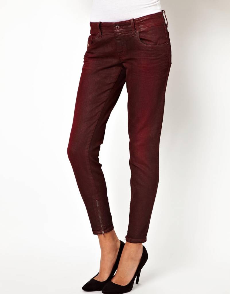 Red skinny jeans