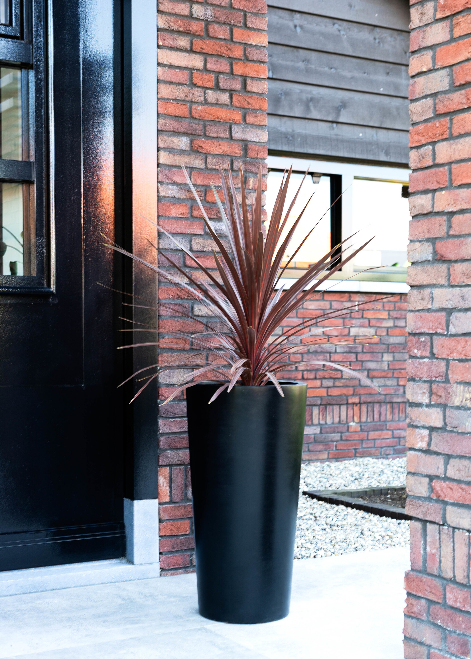 Luca Lifestyle - Argento Pflanzkübel "Argento Vase" Schwarz Rund Fiberglas