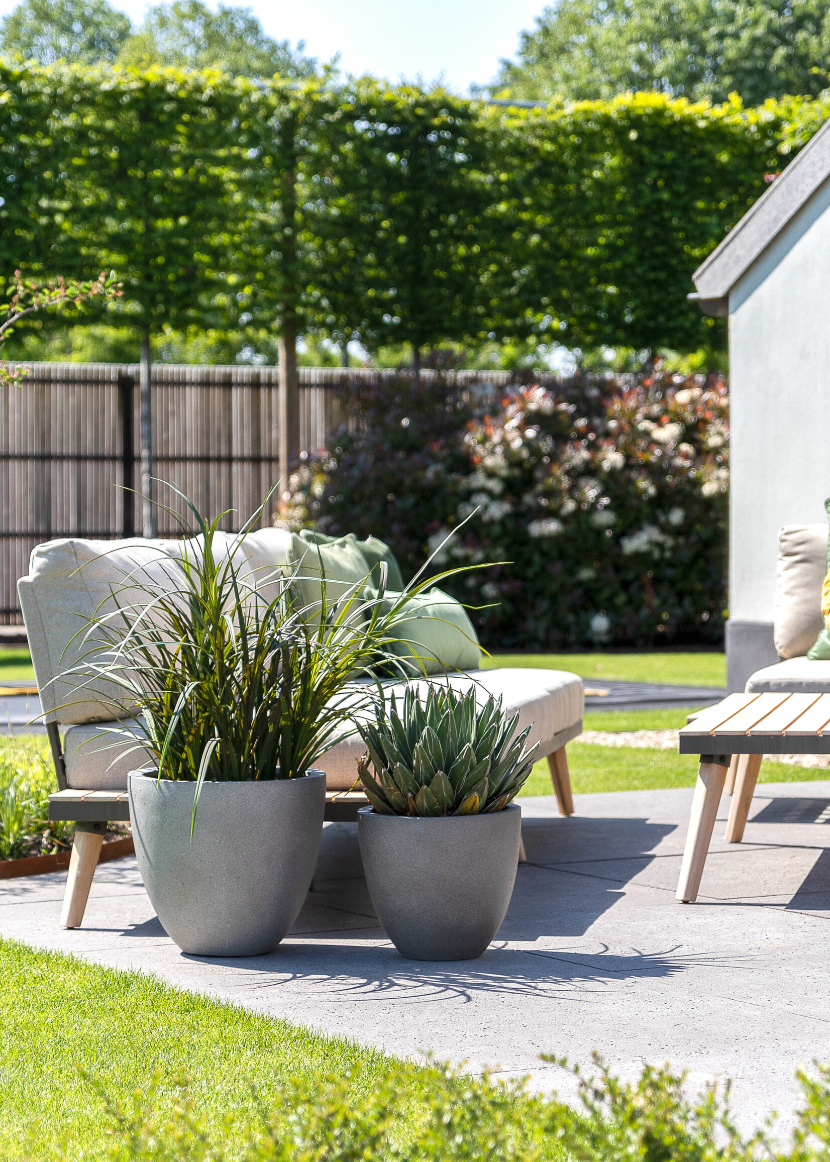 Luca Lifestyle - Grigio Pflanzkübel ''Grigio Egg Pot'' Grau Rund Fiberglas