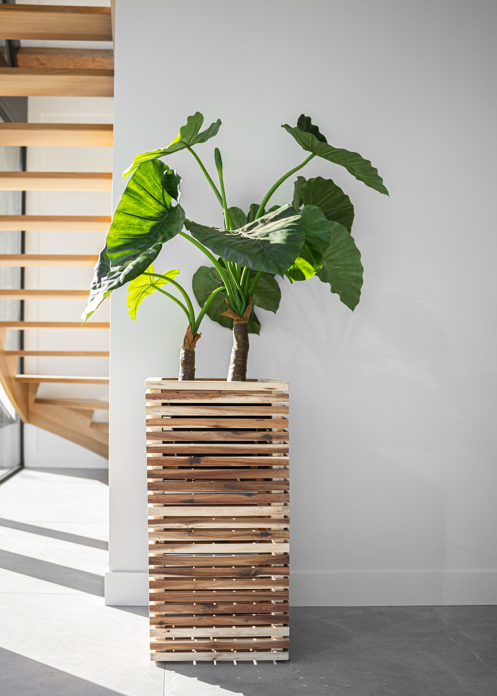 Luca Lifestyle - Marrone Pflanzkasten "Marrone Orizzontale High Cube" Acacia Rechteckig Holz