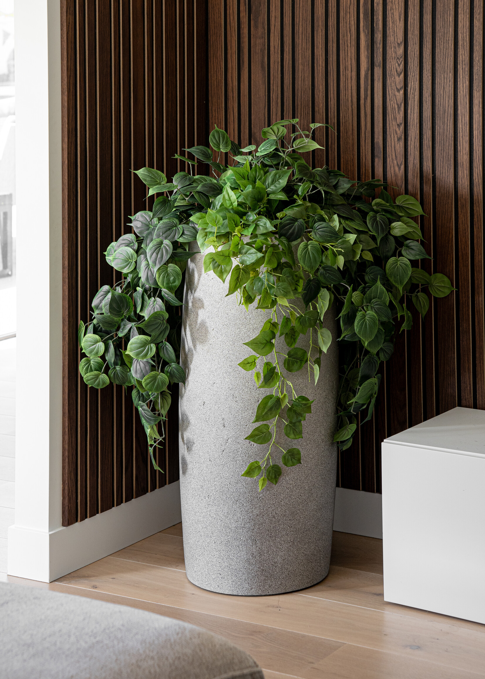 Luca Lifestyle - Grigio Pflanzkübel ''Grigio Modern Vase'' Grau Rund Fiberglas