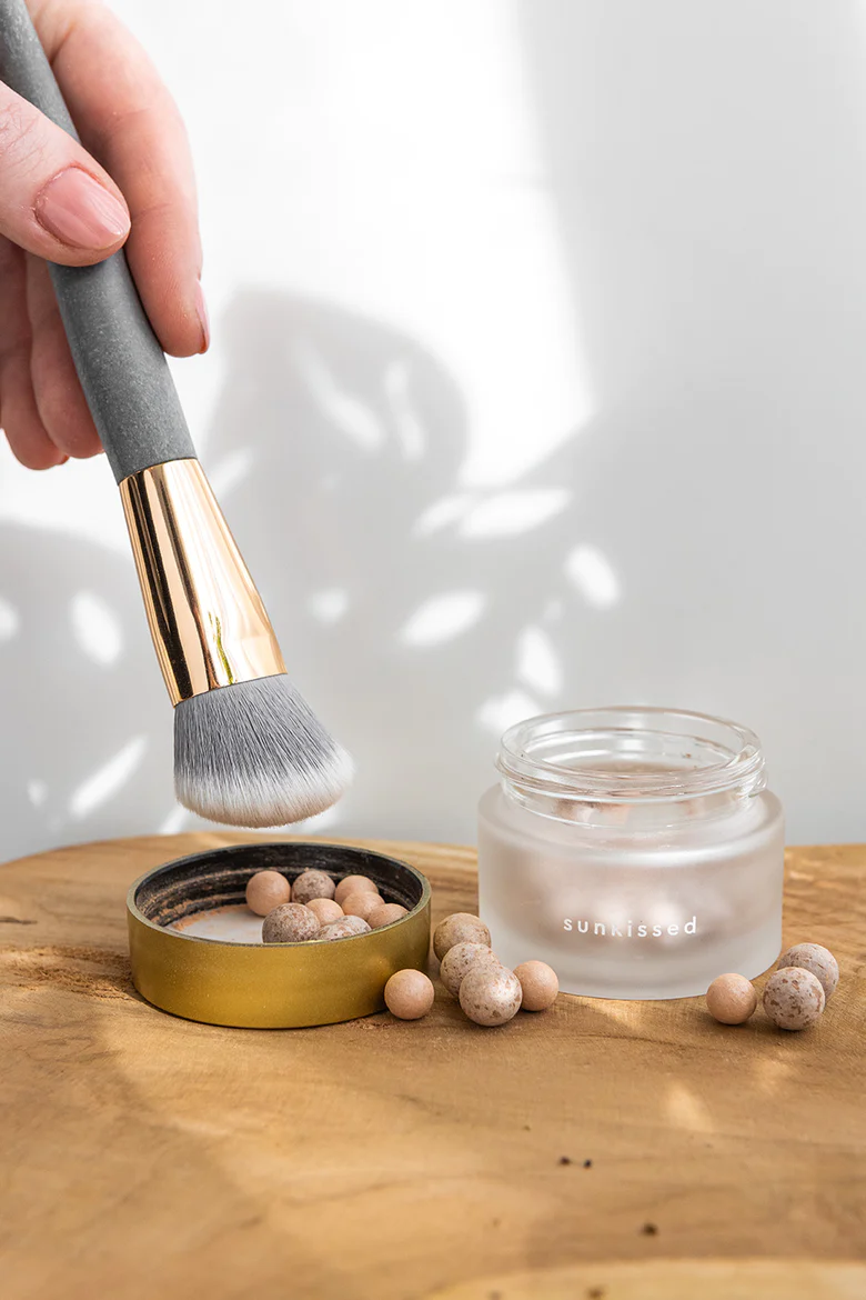 i.am.klean Blush Brush