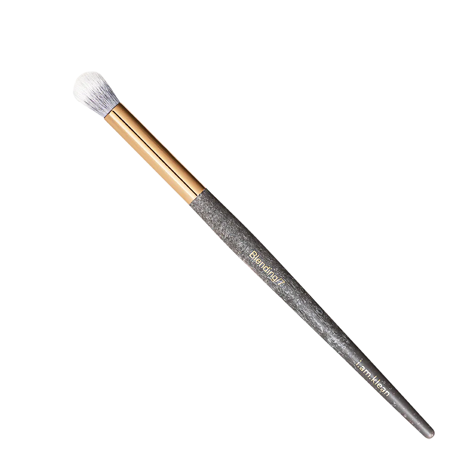 i.am.klean Blending Brush no.7
