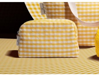 trousse de toilette à carreaux
