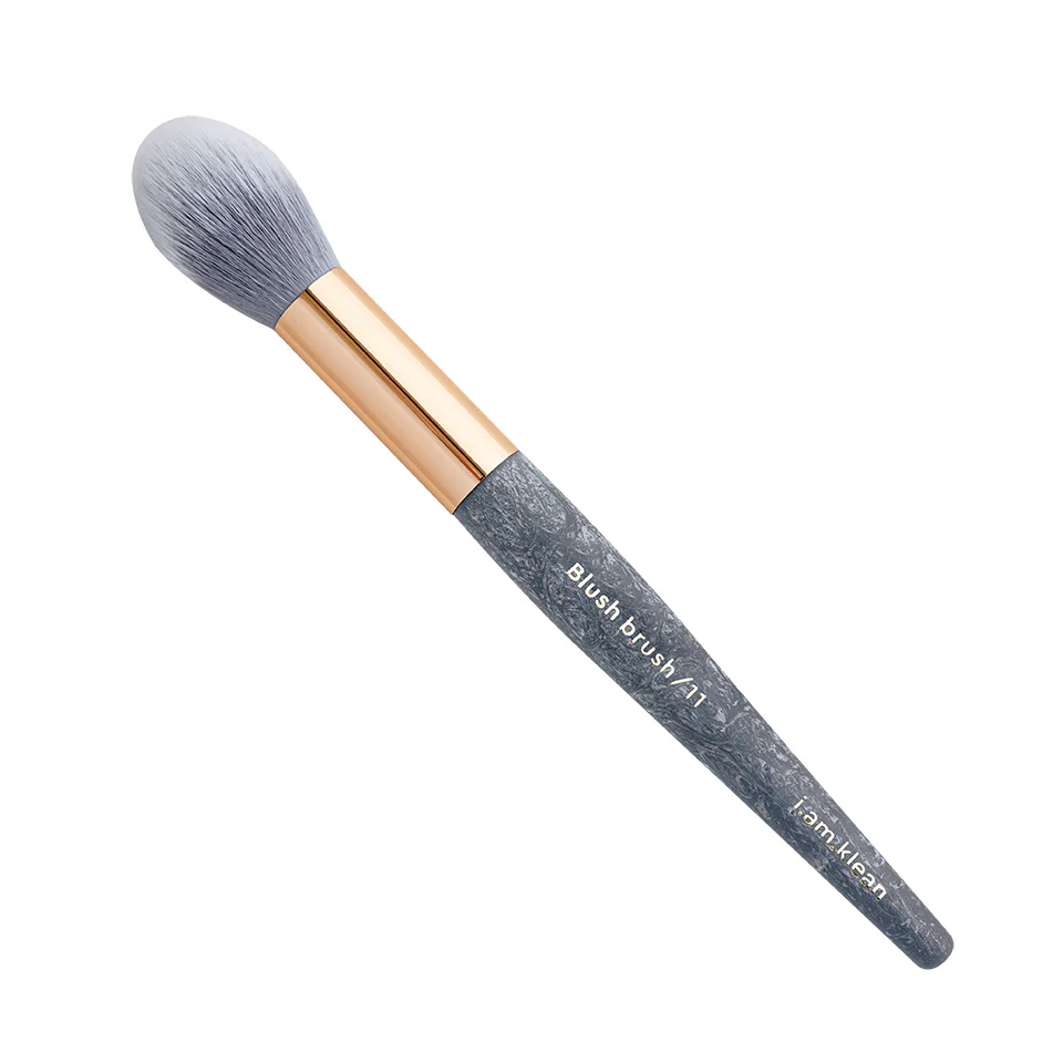 i.am.klean Blush Brush 11