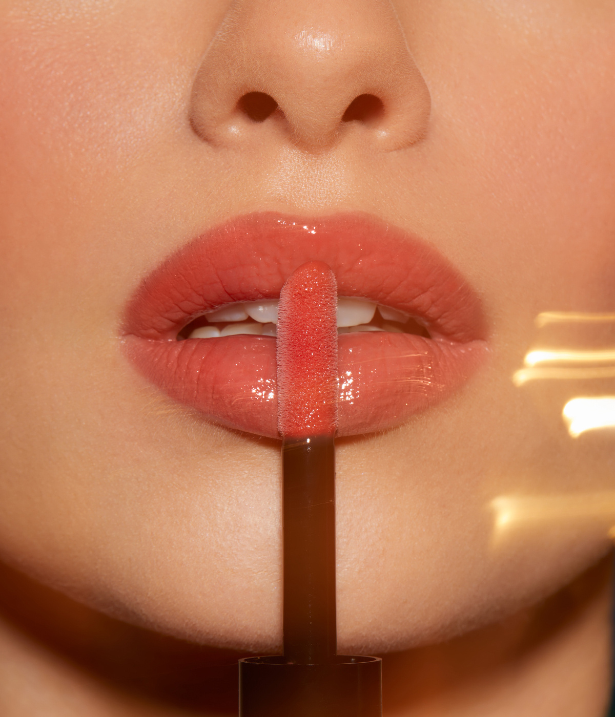 Lip gloss serum | EVAGARDEN