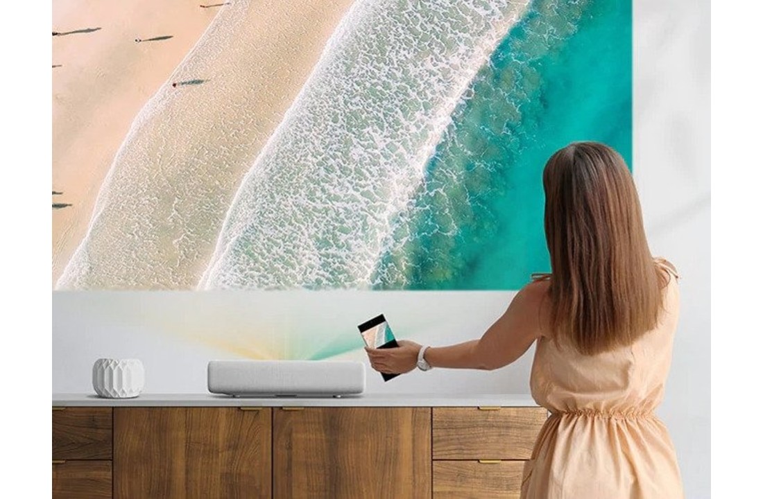 Samsung LSP7T 4K UST Smart Laser Projector