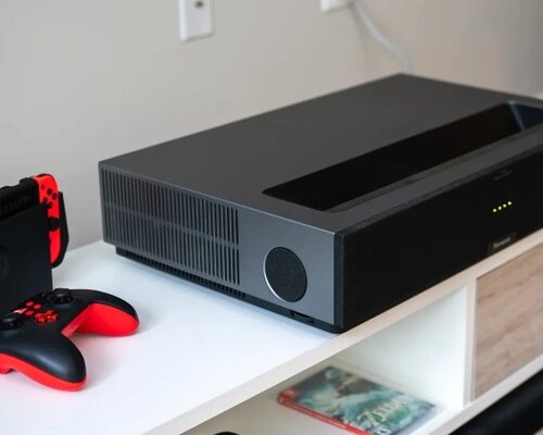 De Formovie Theater 4K Laser Projector - Gekozen als beste UST Projector