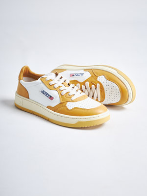Autry Action Shoes Autry 01 Medalist Leather/Leather White/Mustard