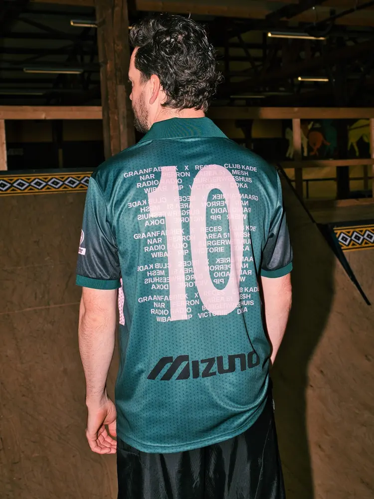 Stuen Mizuno x De Sluwe Vos 10x10 Shirt